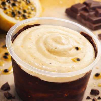 Gelato Maracuja com chocolate